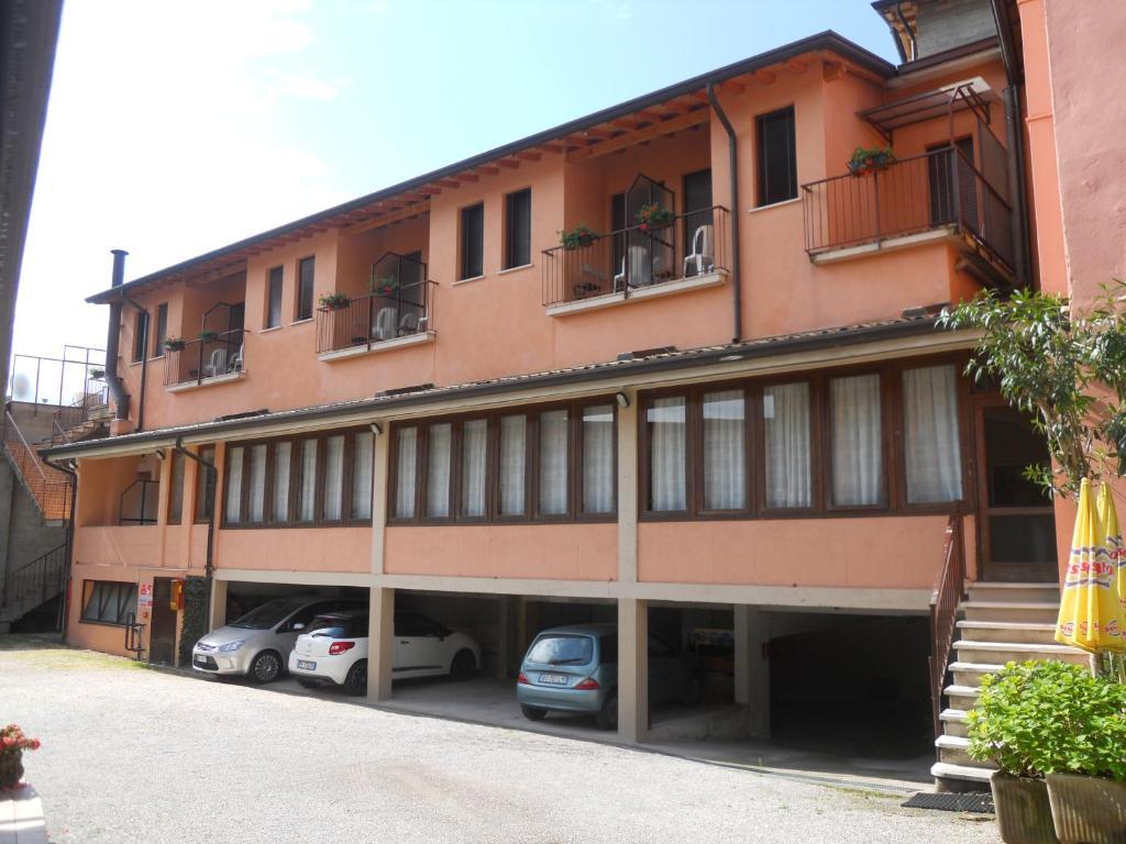 Albergo Giardino Toscolano Maderno Exterior photo