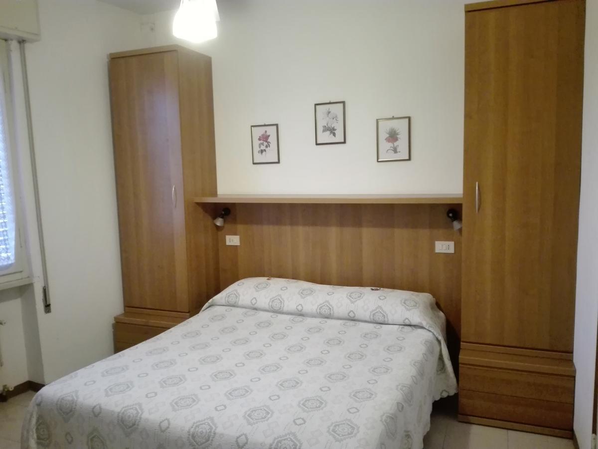 Albergo Giardino Toscolano Maderno Exterior photo